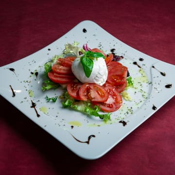 Burrata e Pomodoro